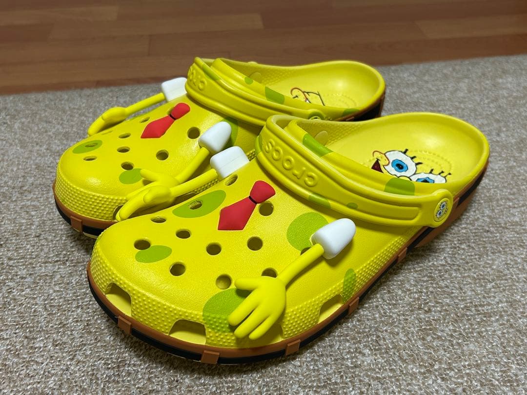 ！再値下げ！【新品未使用】crocs × Sponge Bobスポンジ ボブ