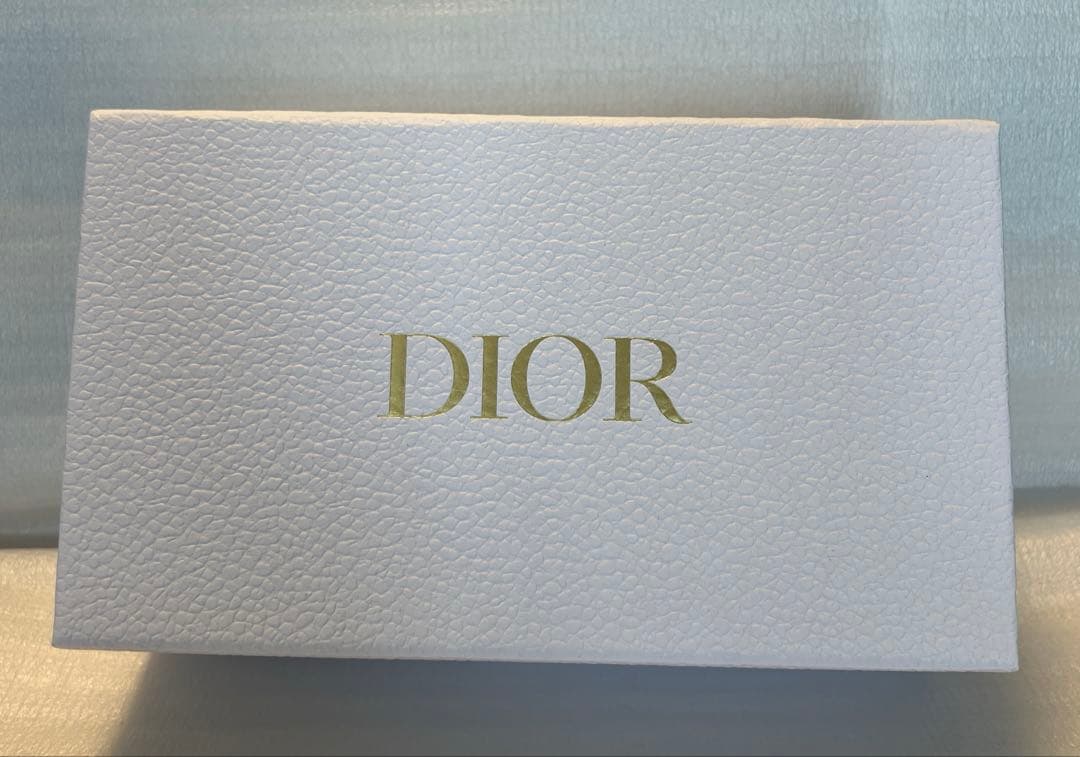 DIORカプチュール トータル インテンシブ エッセンス 化粧水 試供品つき
