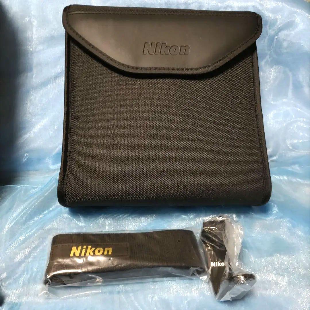 双眼鏡　Nikon アクション 10-22X50 CF