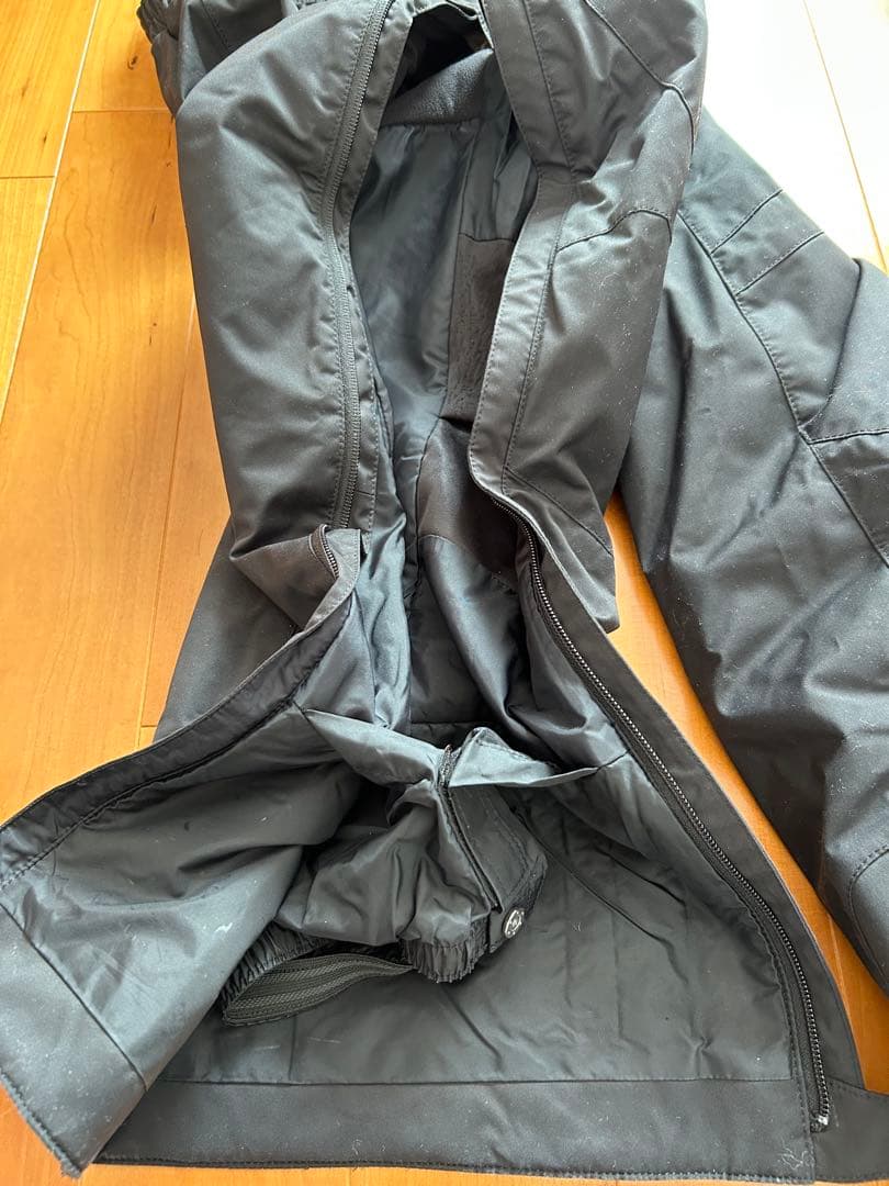 スウェーデン代表モデル★ GOLDWIN サイドフルオープン スキーウェア140