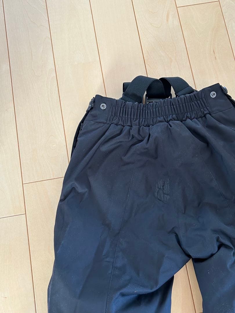 スウェーデン代表モデル★ GOLDWIN サイドフルオープン スキーウェア140