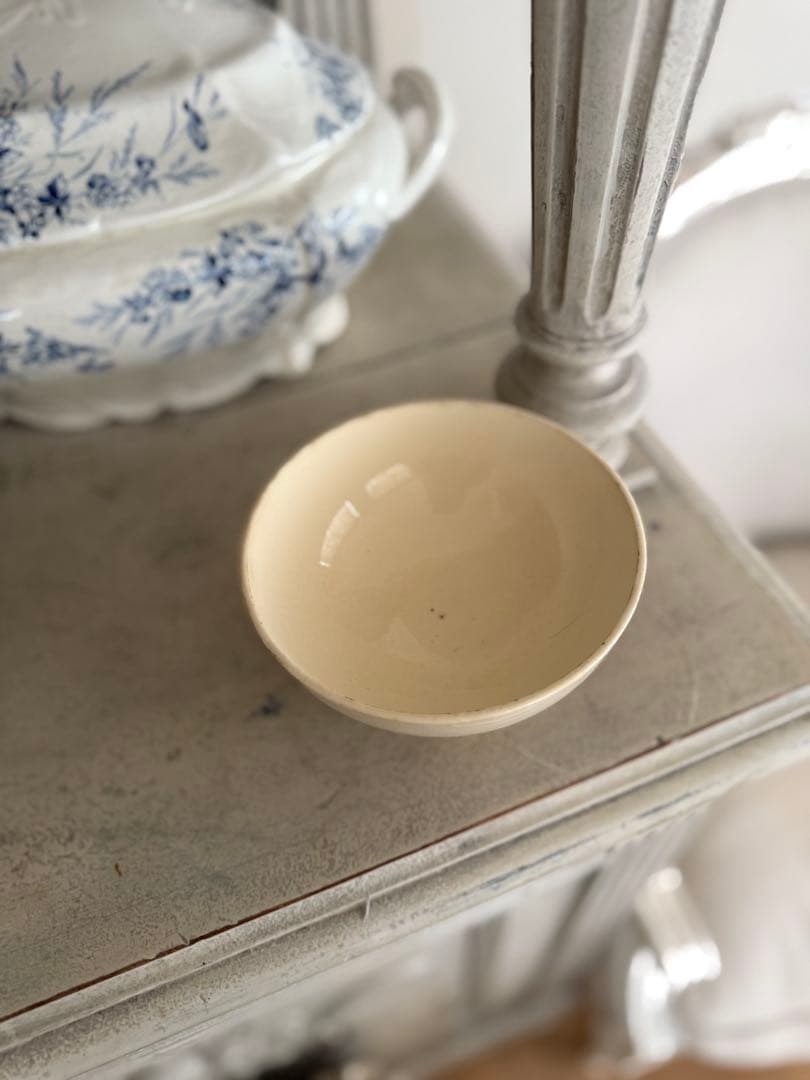 フランスアンティークディゴワン薔薇とリボンのステンシル柄カフェオレボウル