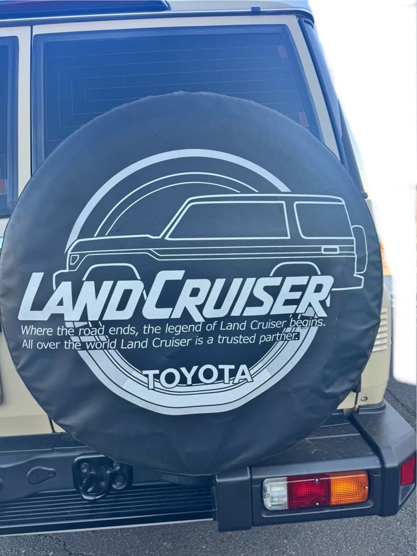 トヨタ ランドクルーザー 70再々販　タイヤカバー