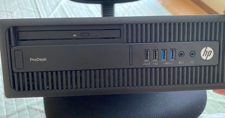 デスクトップパソコン　hp  キーボード付　Office2016入り