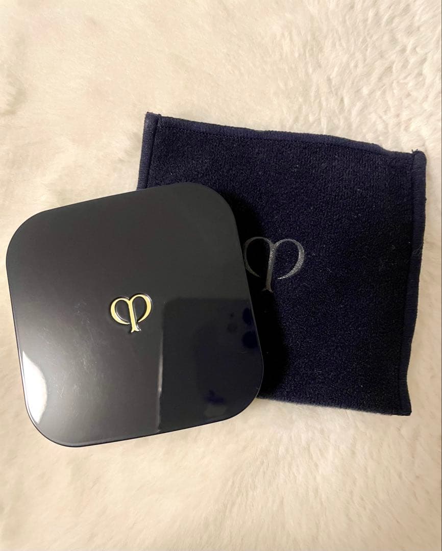 【美品】クレ・ド・ポーボーテ プードルコンパクトエサンシエル n パウダー