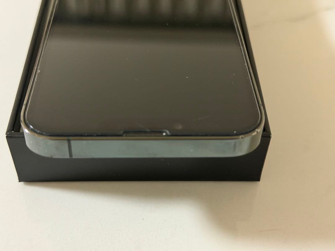 iPhone 13 Pro グリーン 本体 simフリー ＋純正シリコンケース