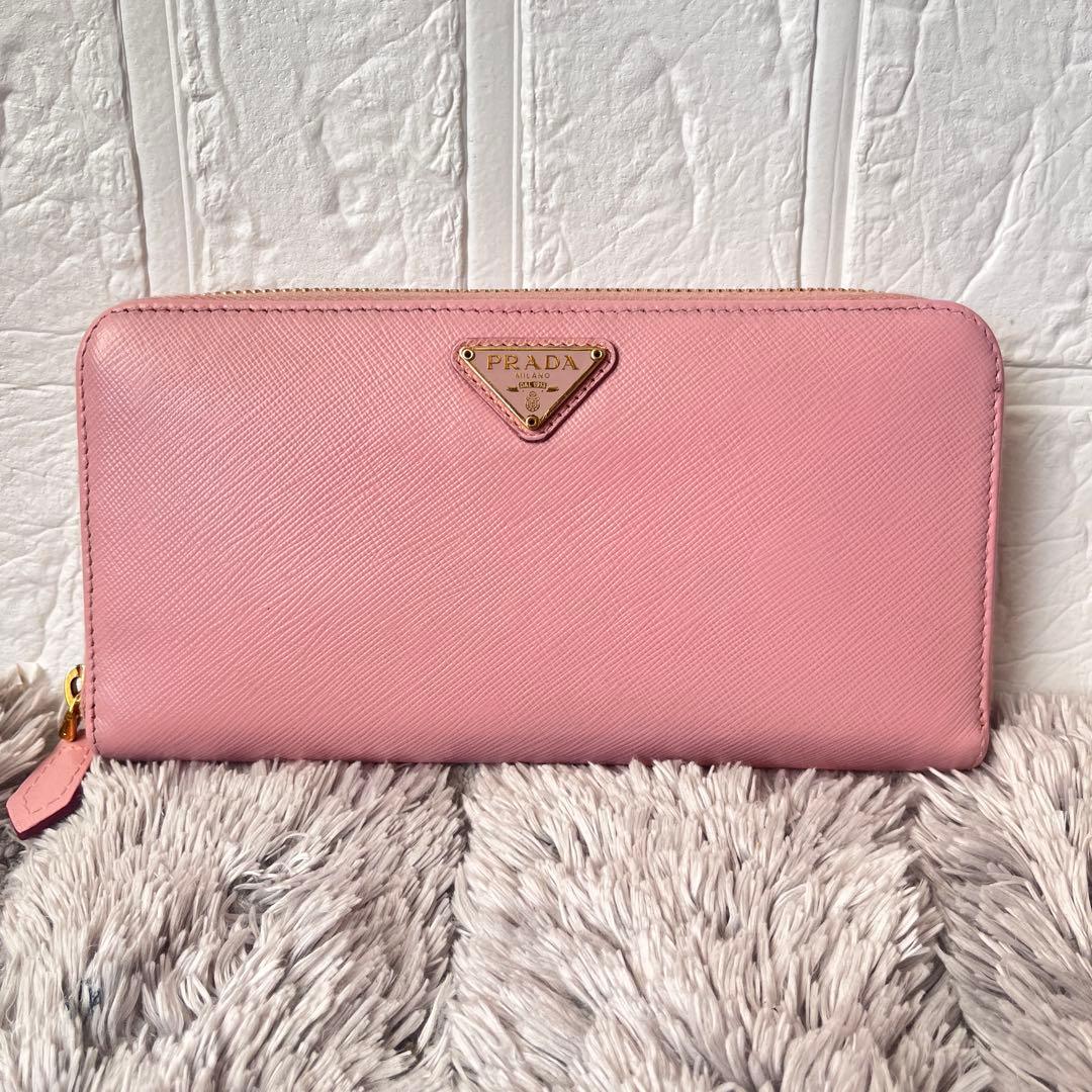良品✨PRADA ピンク　三角ロゴ　サフィアーノ　ラウンドファスナー　長財布