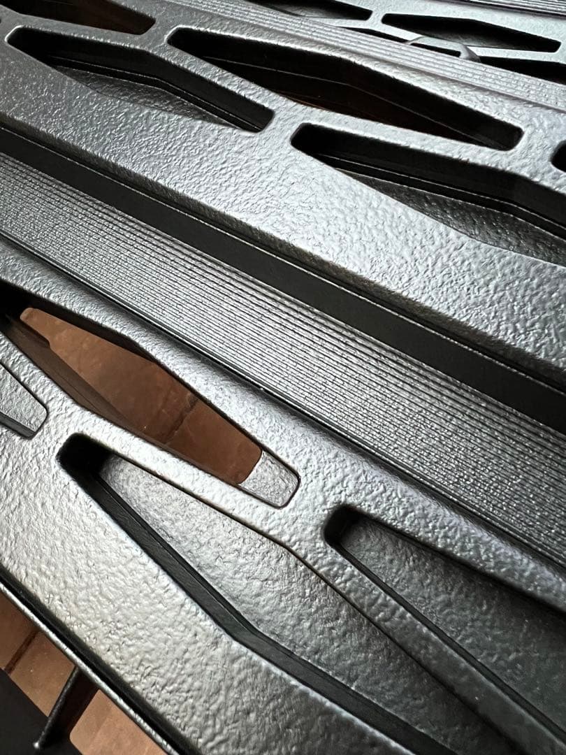 新型デリカD5 フロントグリル周り一式、ロワーバンパー、 チッピング塗装品