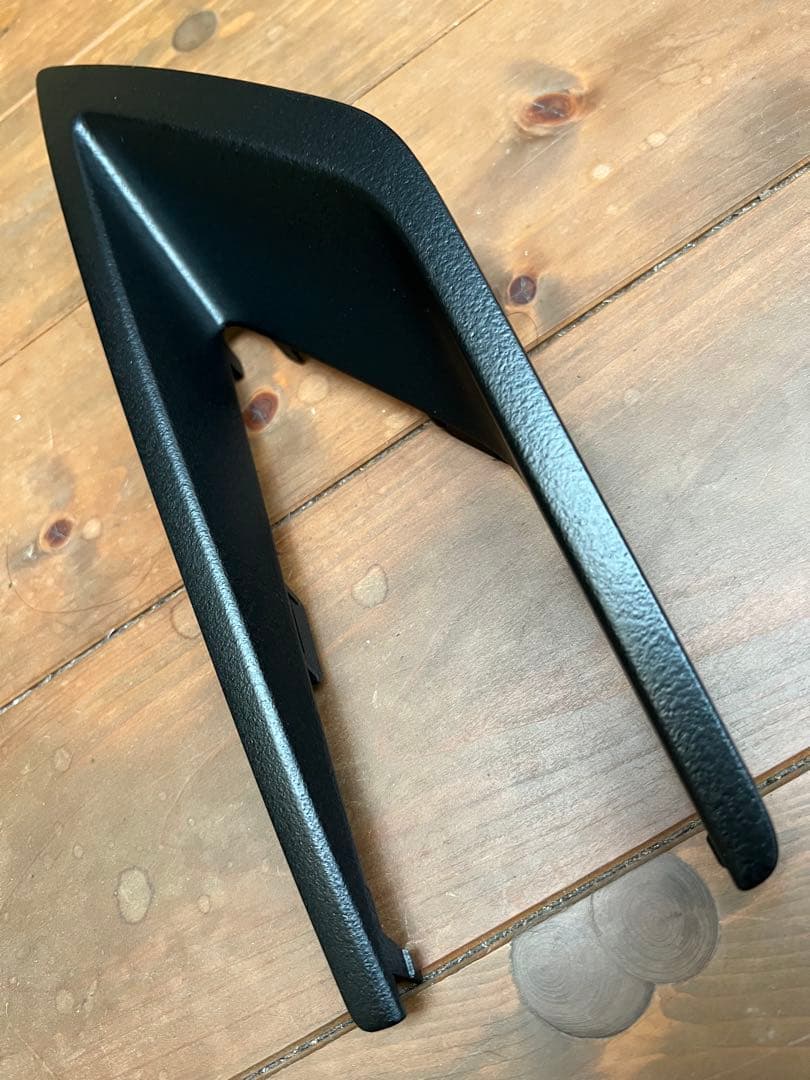 新型デリカD5 フロントグリル周り一式、ロワーバンパー、 チッピング塗装品