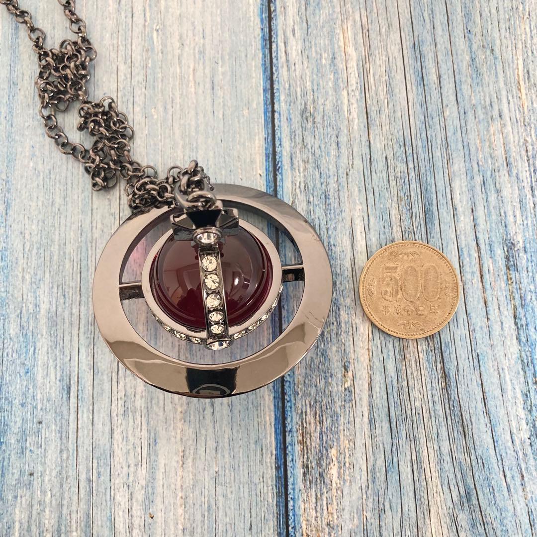 Vivienne Westwood｜ミディアムオーブネックレス　ガンメタ×濃紫