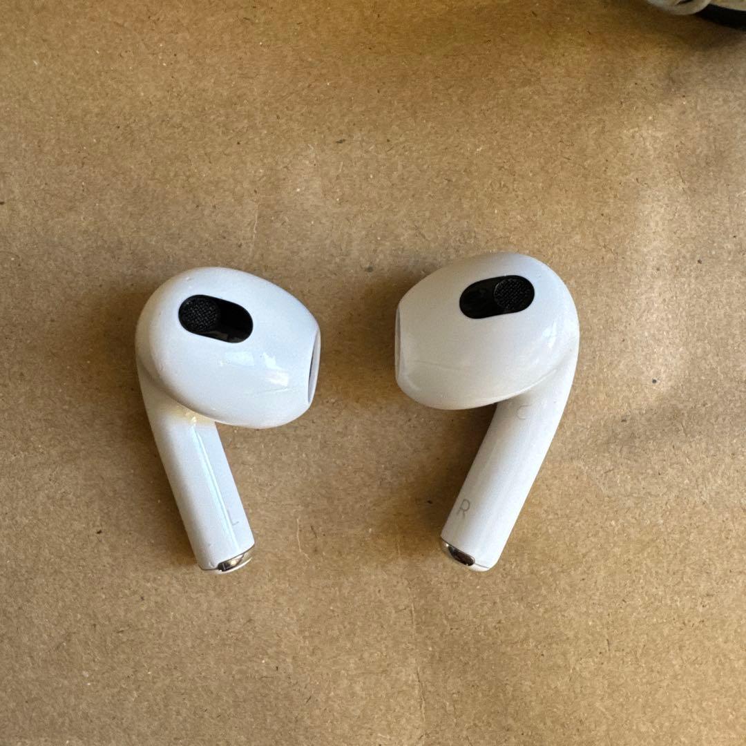 AirPods 第三世代 AirPods3 elagoカバー付き