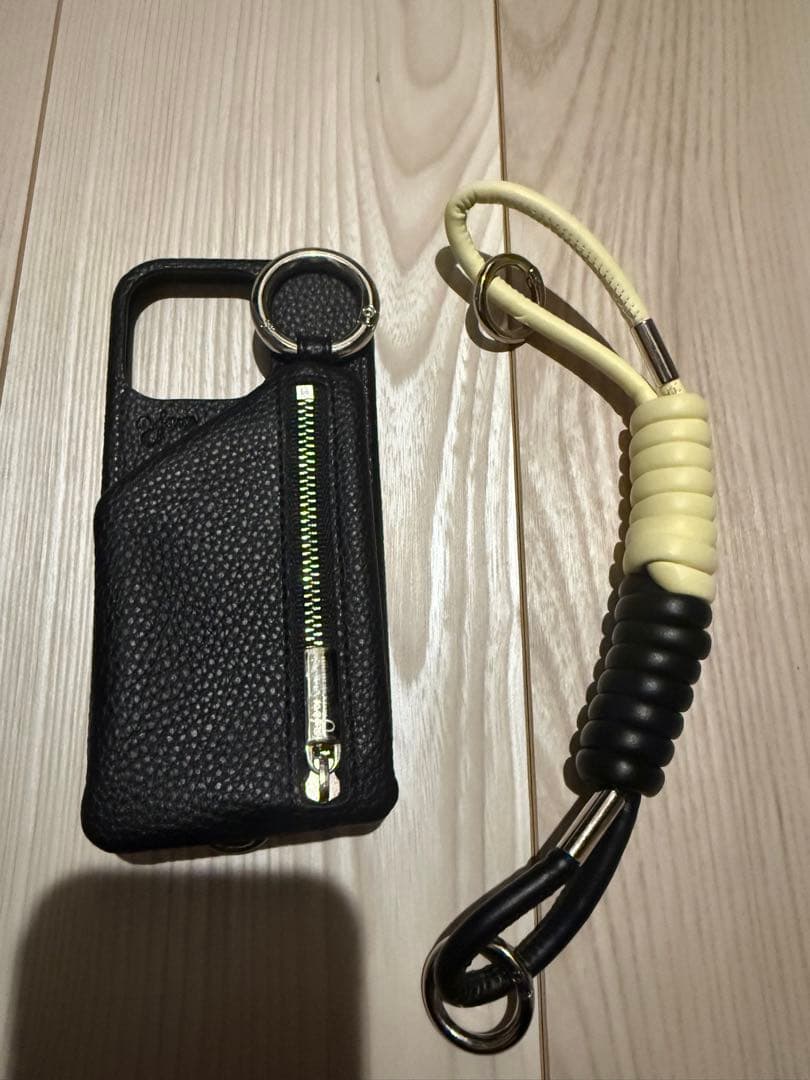 ajew iPhone16proケース＋コイルストラップ