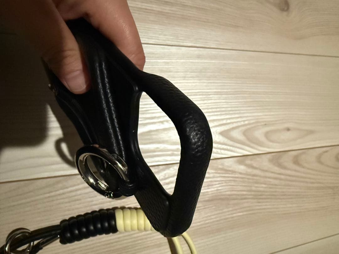 ajew iPhone16proケース＋コイルストラップ