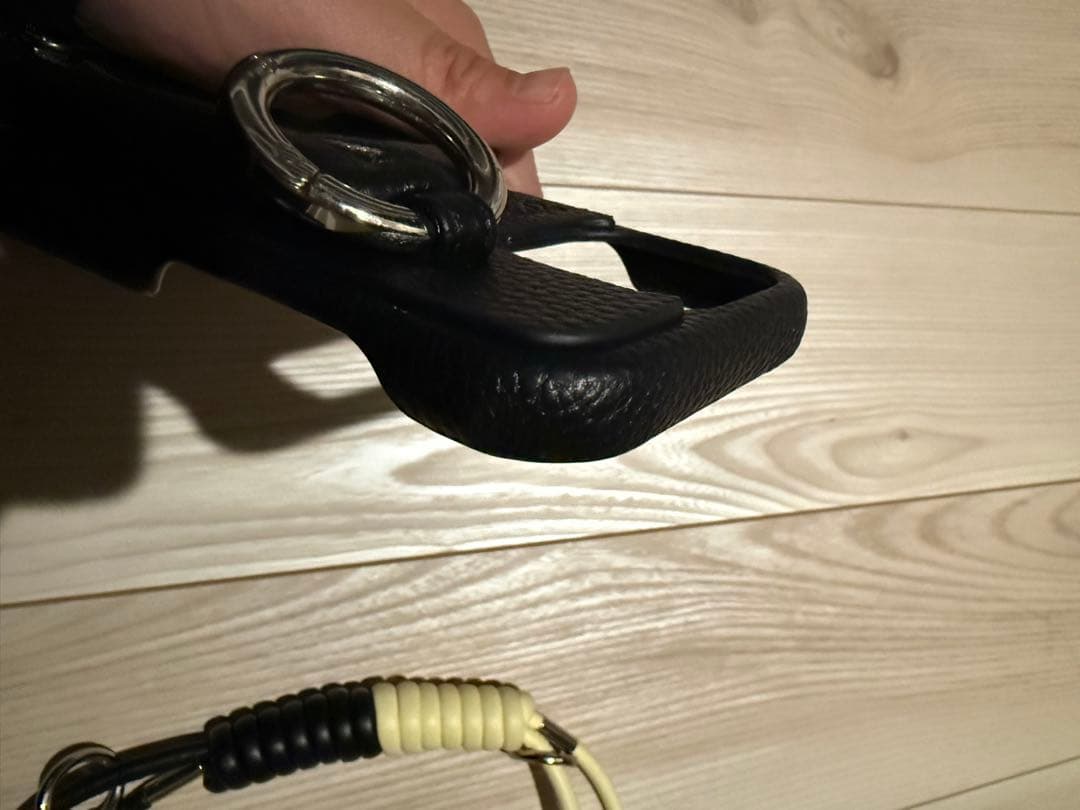 ajew iPhone16proケース＋コイルストラップ