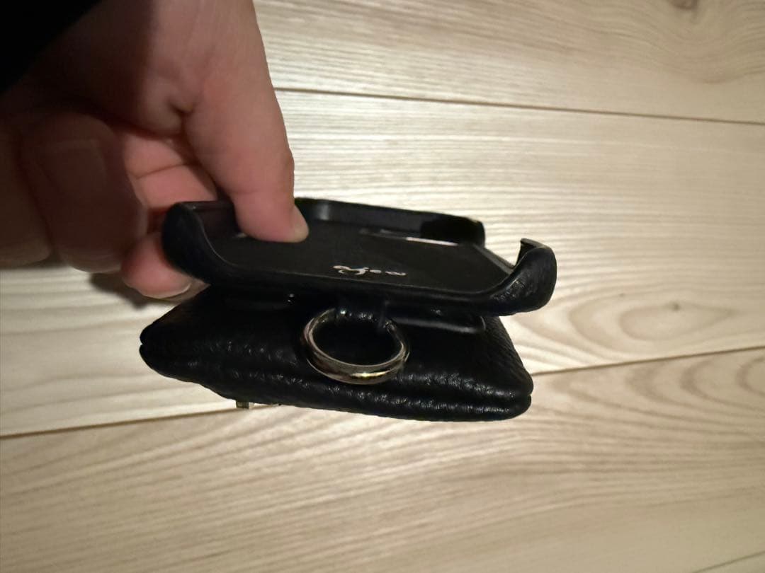 ajew iPhone16proケース＋コイルストラップ