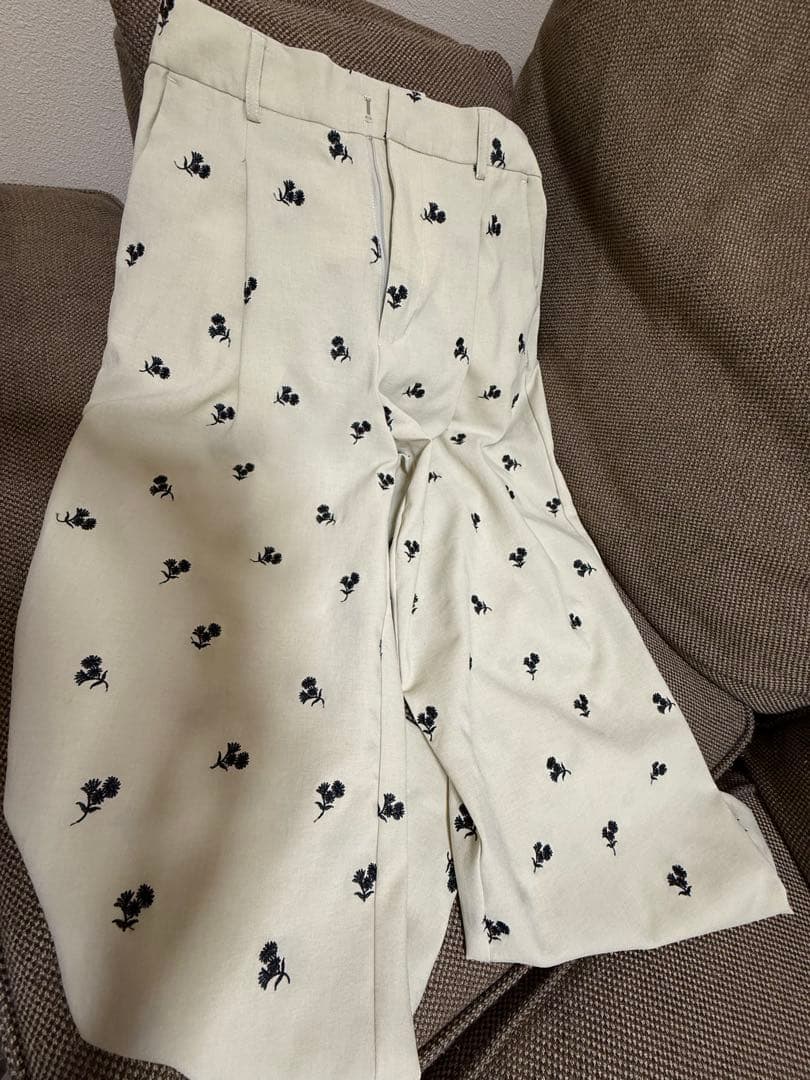 MACHATT☆エンブロイダリーワイドパンツ☆訳あり☆マチャット
