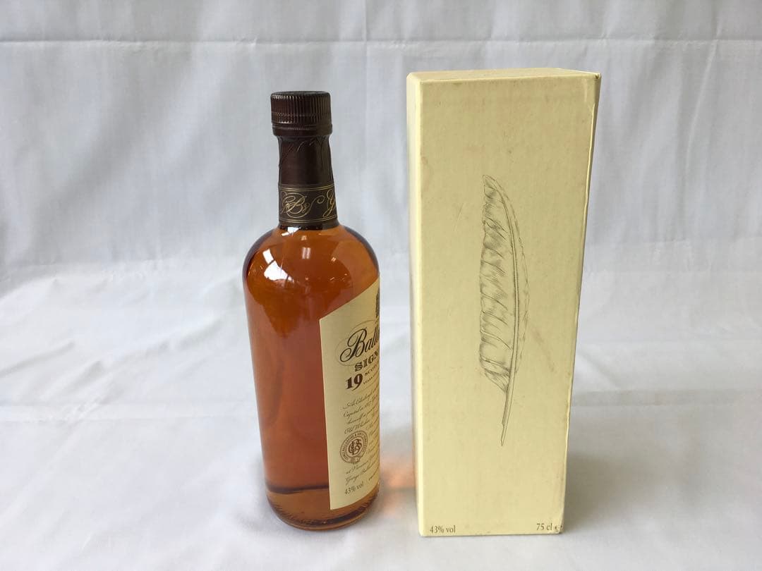バランタイン シグネチャー　19年 750ml 古酒
