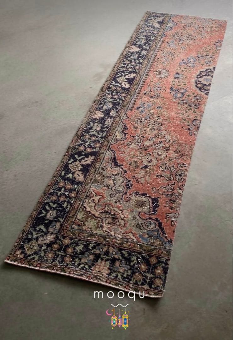 70×237 \"SAKURA” ViNTAGE TURKiSH RUG