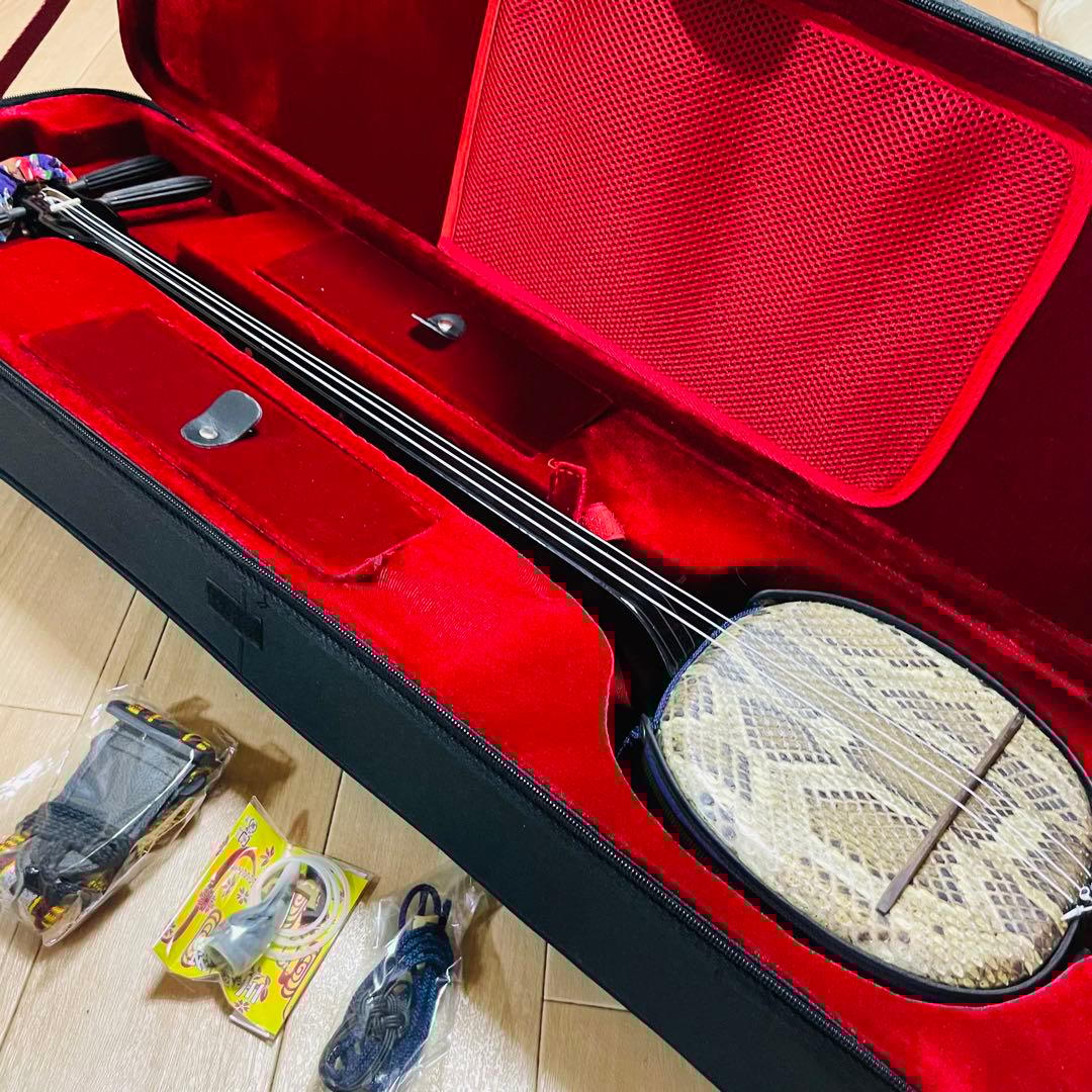 三線　沖縄　ヘビ　蛇皮　本蛇皮