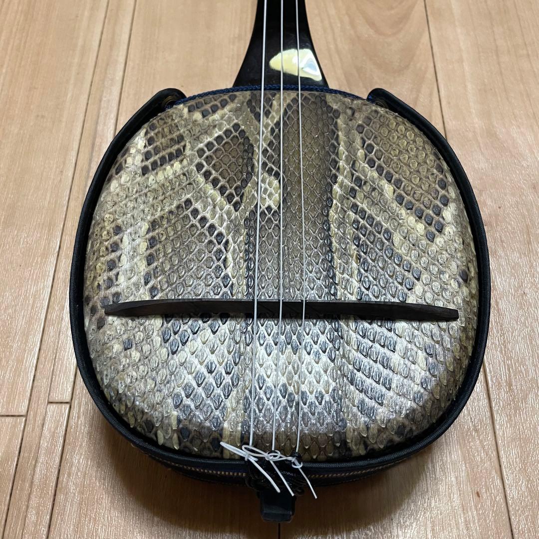 三線　沖縄　ヘビ　蛇皮　本蛇皮