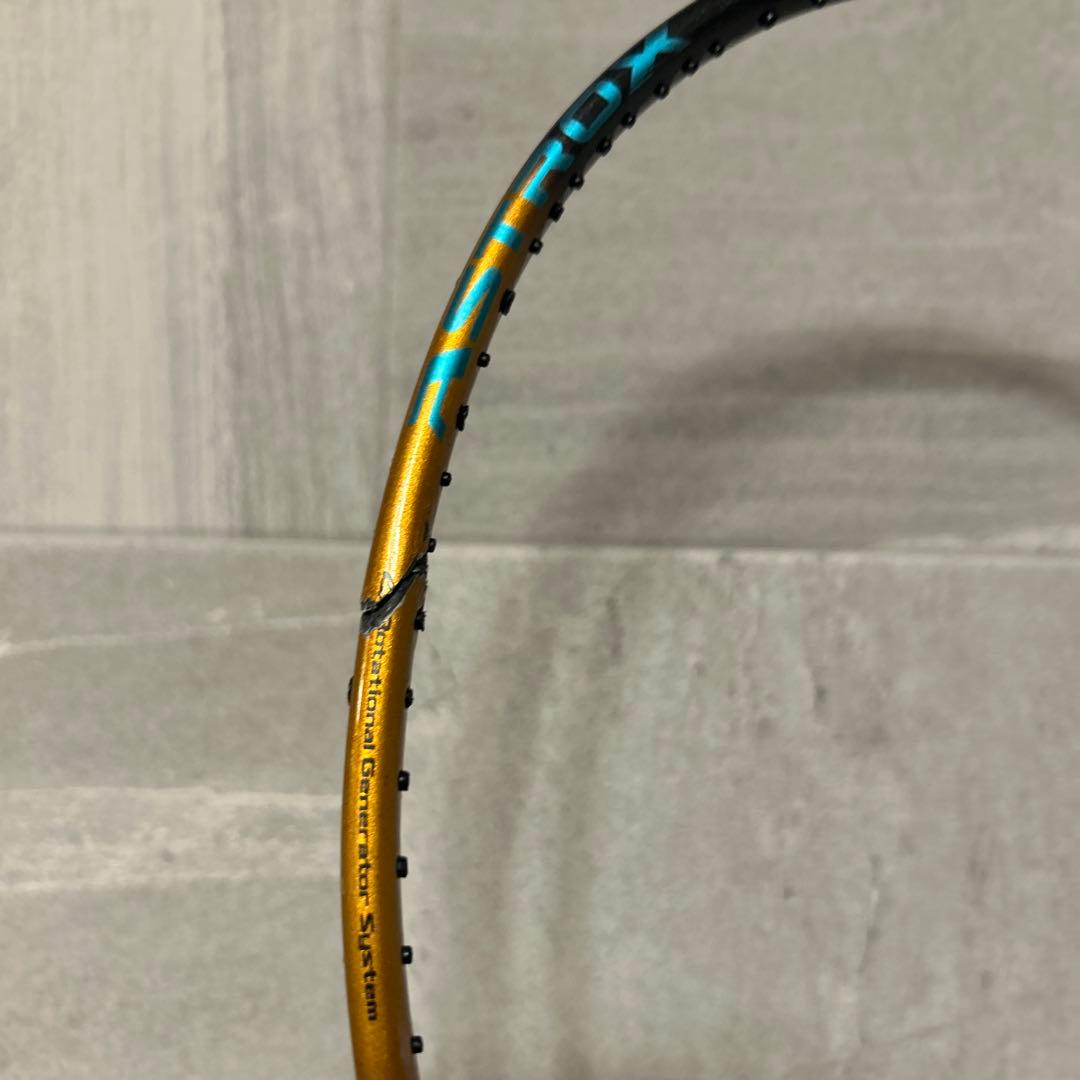 バドミントンラケットヨネックス　ジャンク品