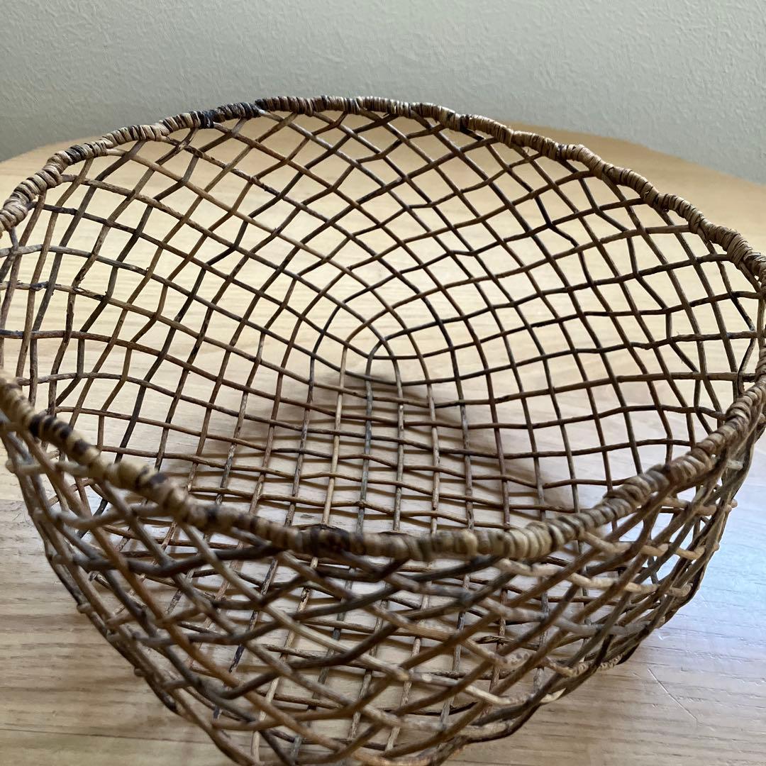 渡部萌さん　あけびかご