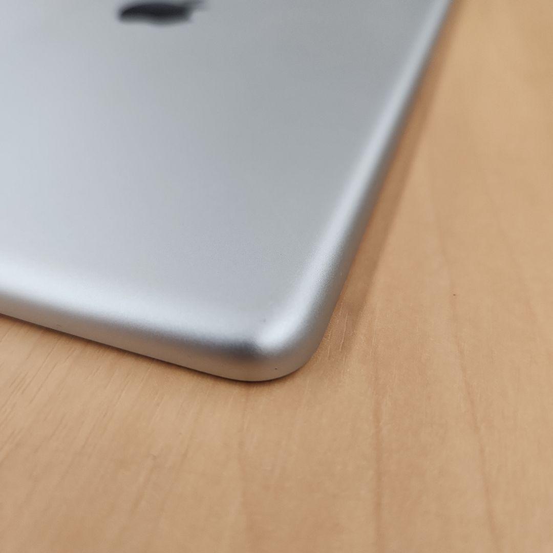Apple iPad (第9世代) 10.2インチ 64GB WiFiモデル