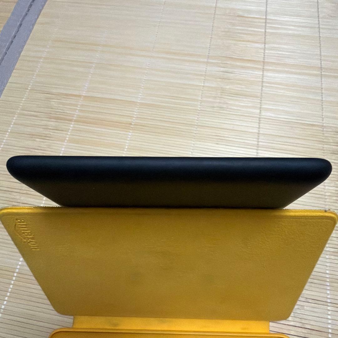 Amazon Kindle PQ94WIF 第10世代・8GB 純正カバー付属