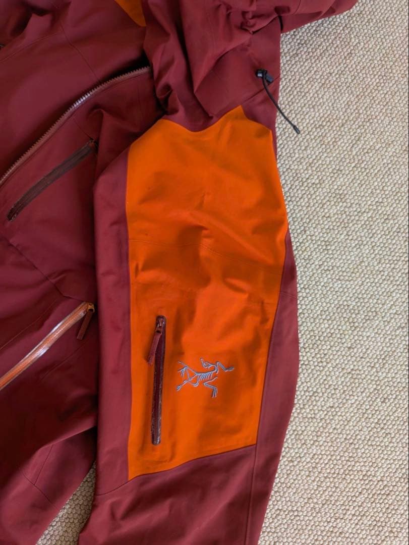 アークテリクスサイドワインダージャケットサイズs廃盤品