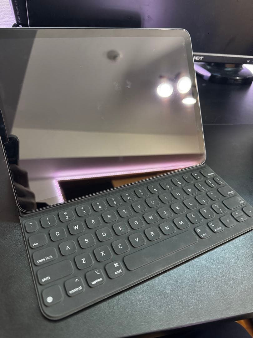 Apple iPad Air (第5世代) 本体 + キーボード 値下げ交渉歓迎