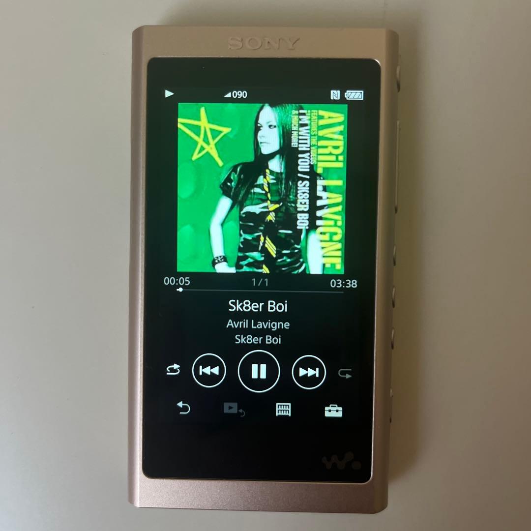 ポータブルプレーヤー SONY WALKMAN GOLD NW-A55