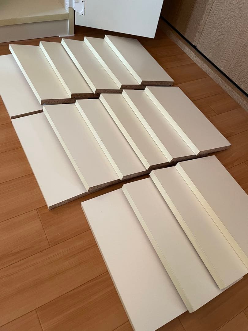 dinos ディノス　効率収納できる段違い棚シェルフ　ミラー扉　本棚