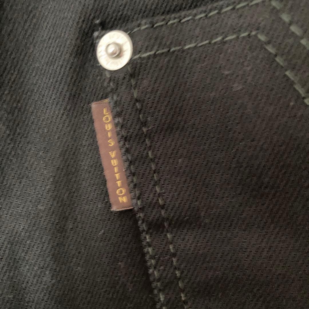 LOUIS VUITTON スリムフィット ブラックパンツ