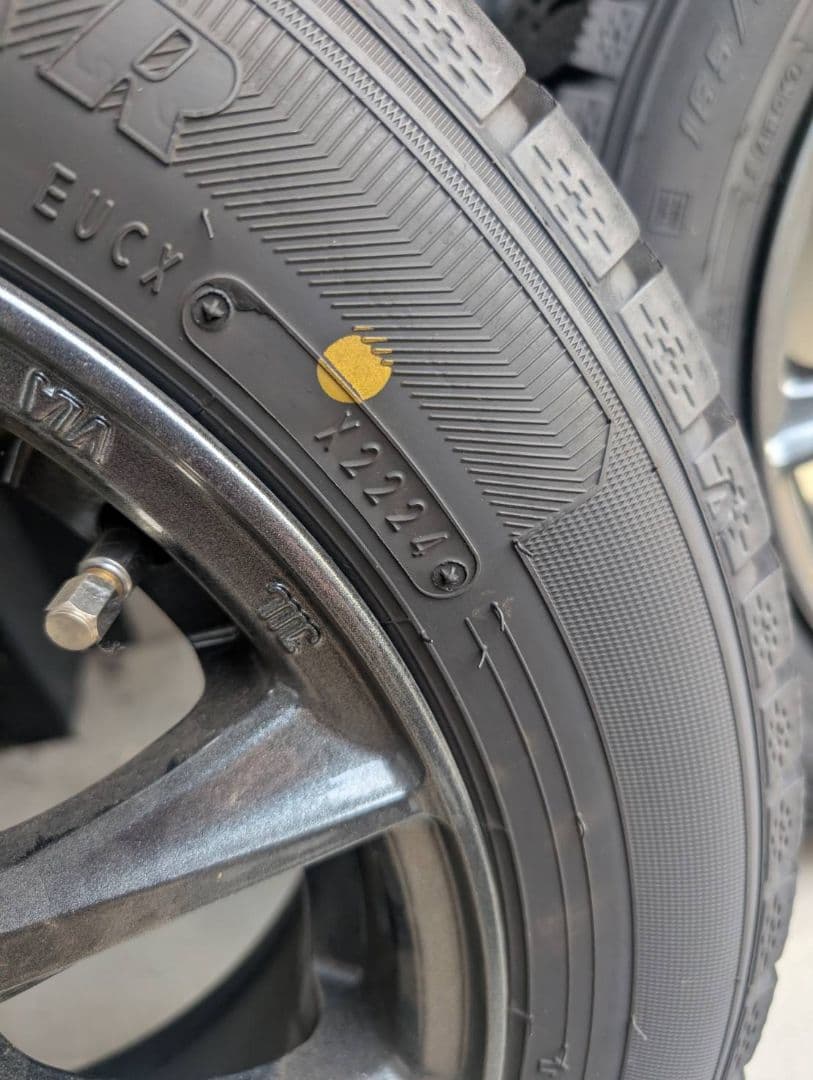 ルーミースタッドレスタイヤホイール付き