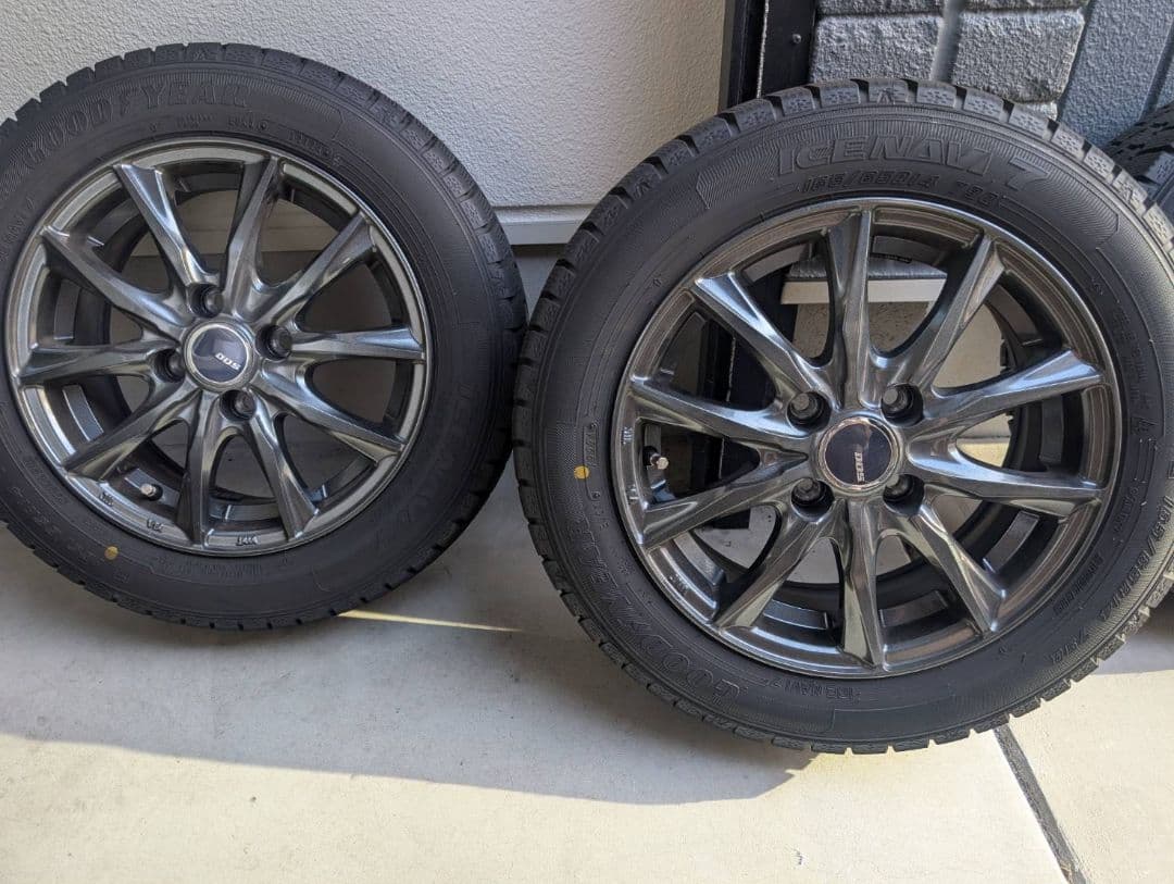 ルーミースタッドレスタイヤホイール付き