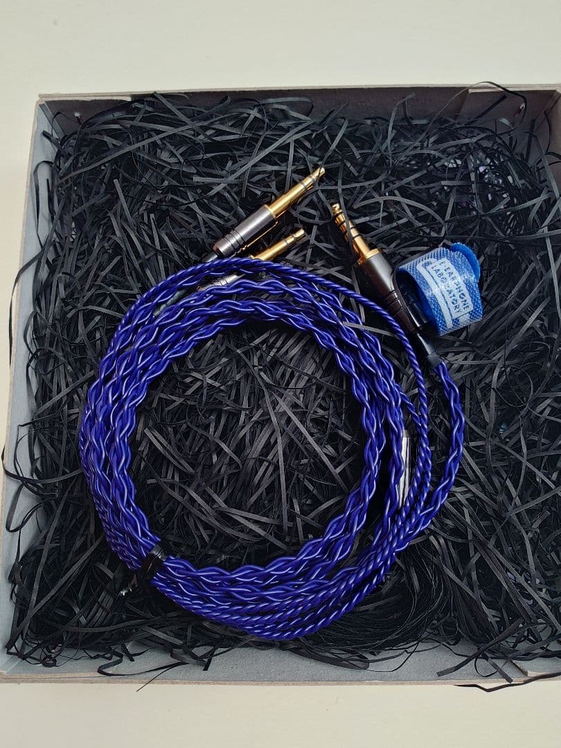 iOLITE Gen2 ヘッドホンケーブル 紫　4.4mm-3.5×2