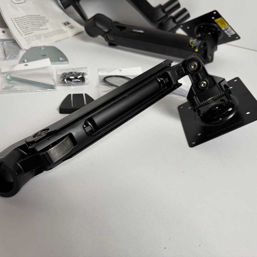 Amazonベーシック　デュアルモニターアーム　エルゴトロンOEM