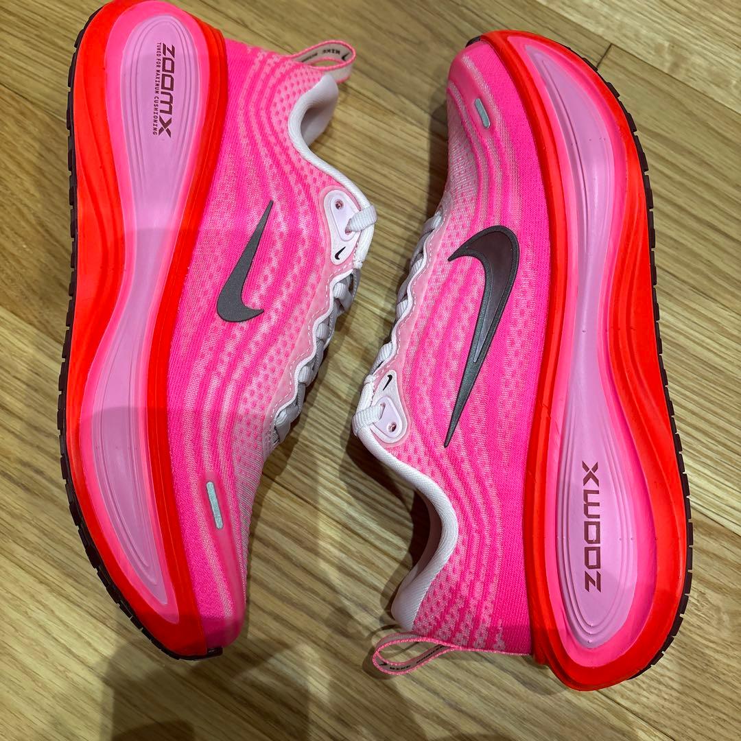 【23cm/新品未使用】ナイキ ボメロプラス