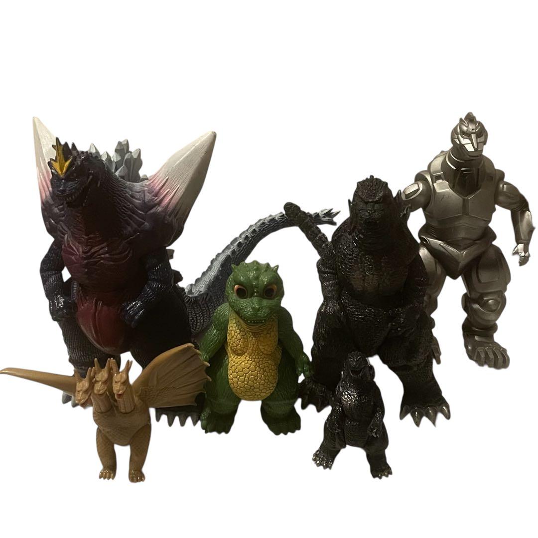 ゴジラ ウルトラマン他 怪獣 ソフビ 90体以上 120サイズ まとめ売り