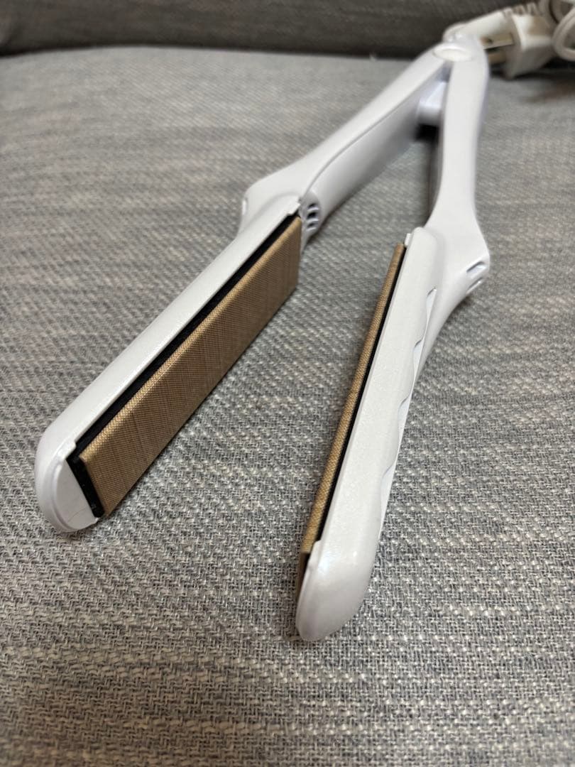 ストレートヘアアイロン　絹女～KINUJO～パールホワイト