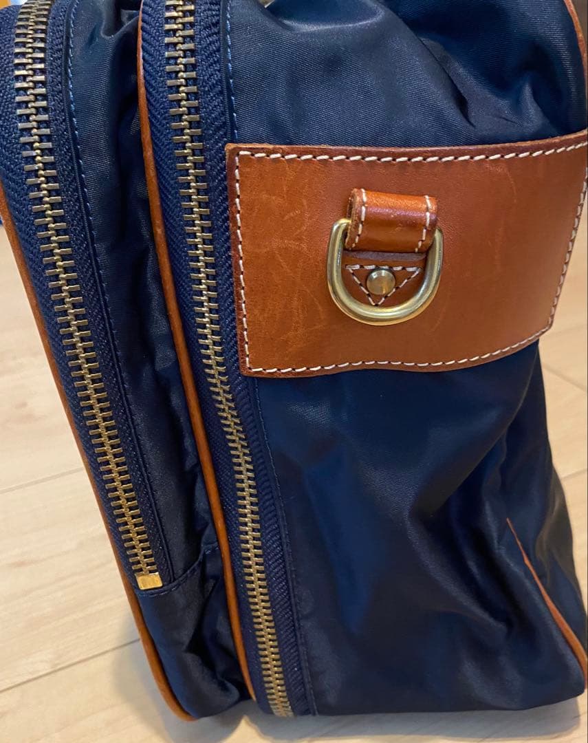 Felisi ネイビー バッグ　ソフトボストン