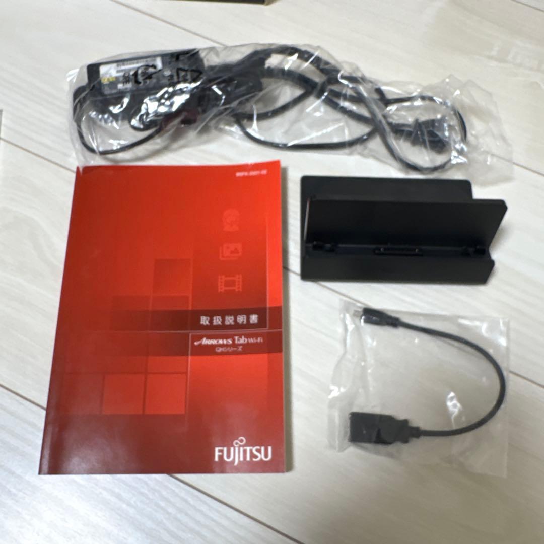 Windowsタブレット本体 Fujitsu Arrows Tab Wi-Fi