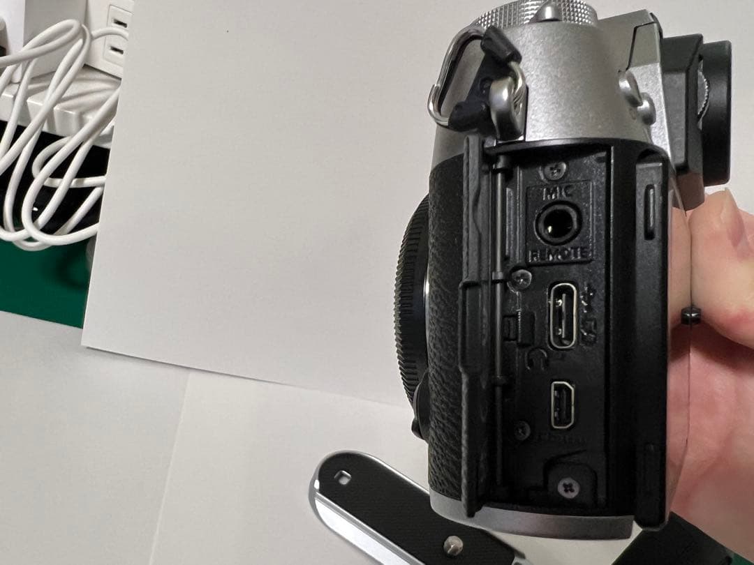 FUJIFILM X-T50 XC15-45mmレンズキット [シルバー]