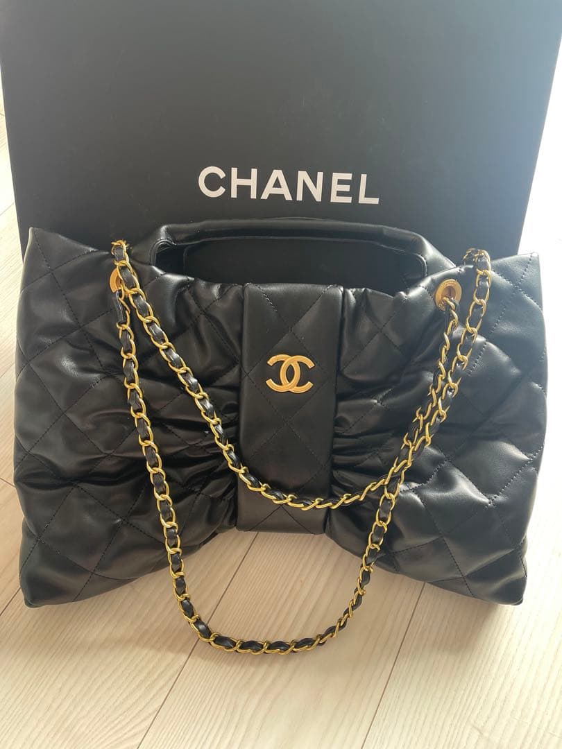 CHANEL キルティング ブラックバッグノベルティ