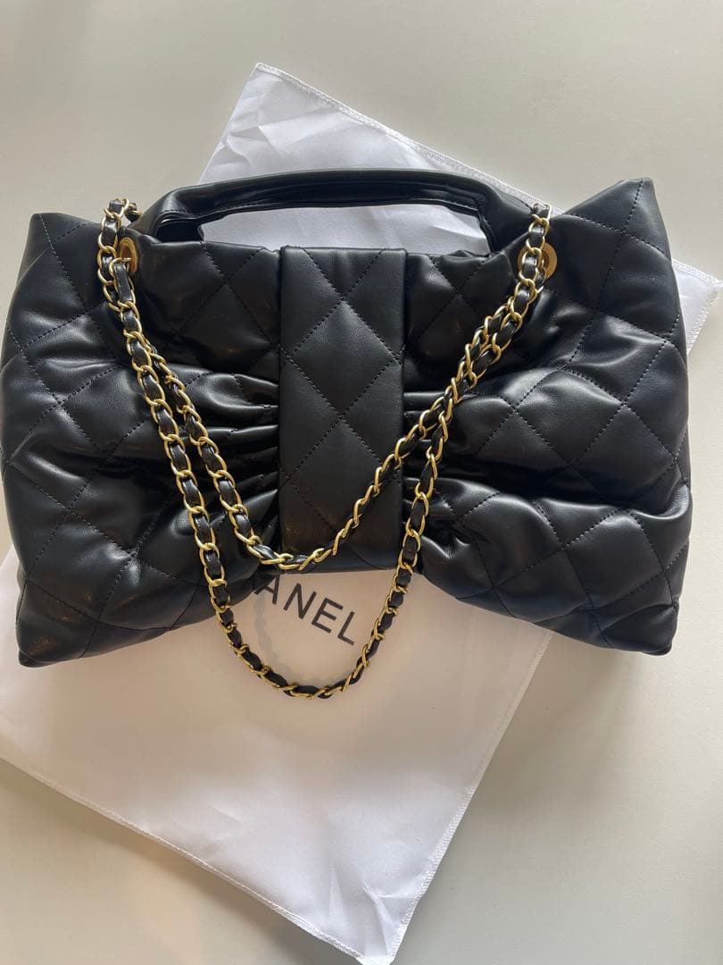 CHANEL キルティング ブラックバッグノベルティ