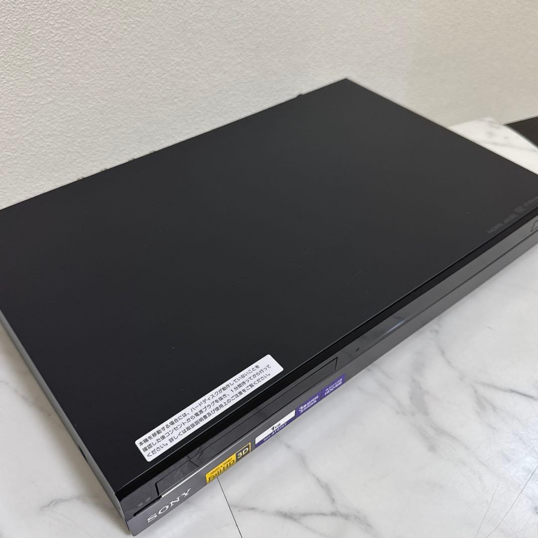 SONY 1TB ブルーレイ/DVDレコーダー 3チューナー　3D対応