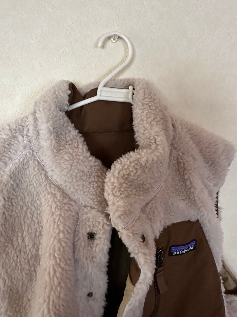 Patagonia リバーシブルベスト ベージュ/ブラウン