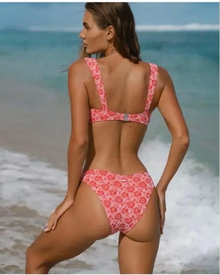 BERLOOK ジャガード　ビキニ　バックル　ゴールドスパイラル　新品未使用