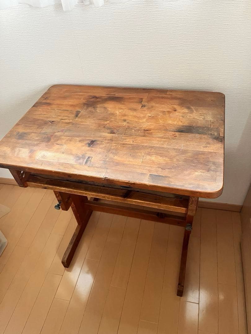 お早めに！人気のビンテージ木製　約縦45×横65 アンティーク　レトロ　学習机