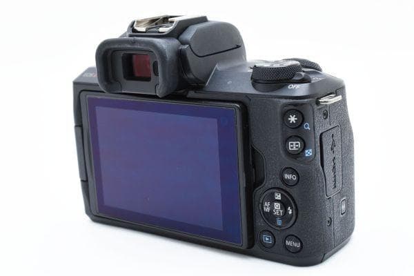 キャノン Canon EOS Kiss M レンズキット バッテリーx２